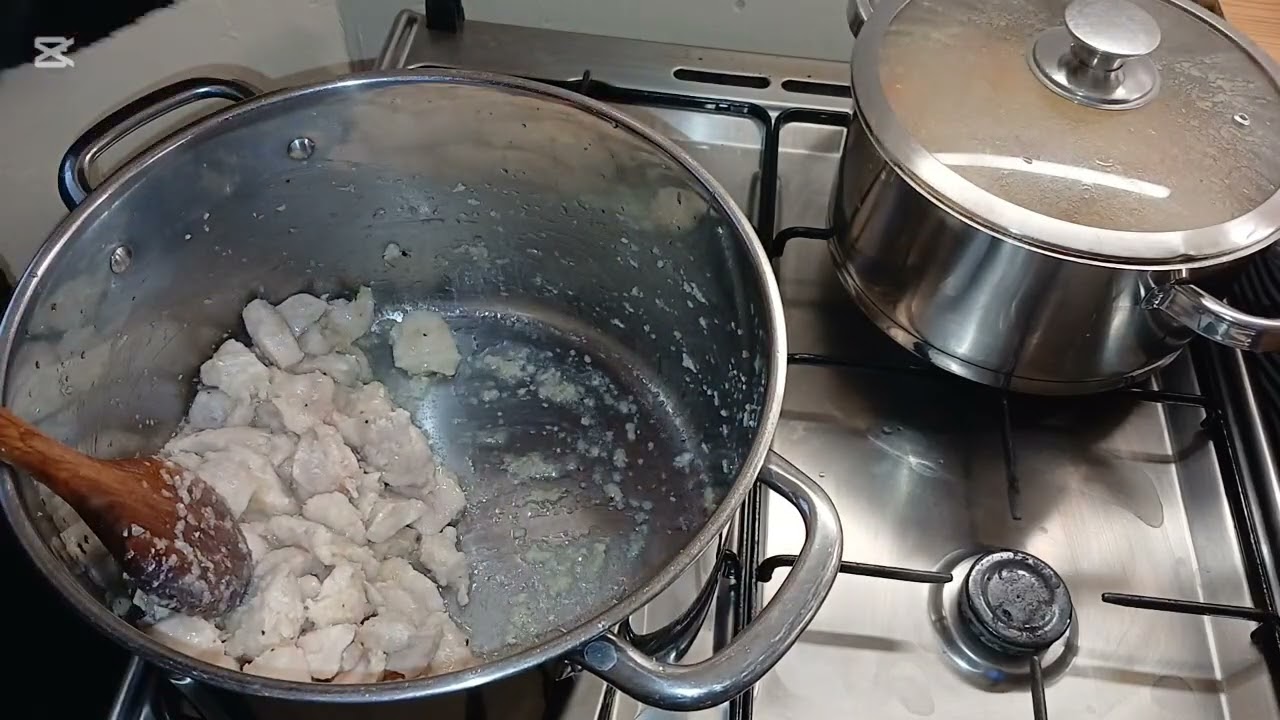 أكله لذيذ وشهي في طريقة بسيطه و طعم أكتر من رائع لاتنسوني من ليك الأشتراك وتفعيل زر الجرس 