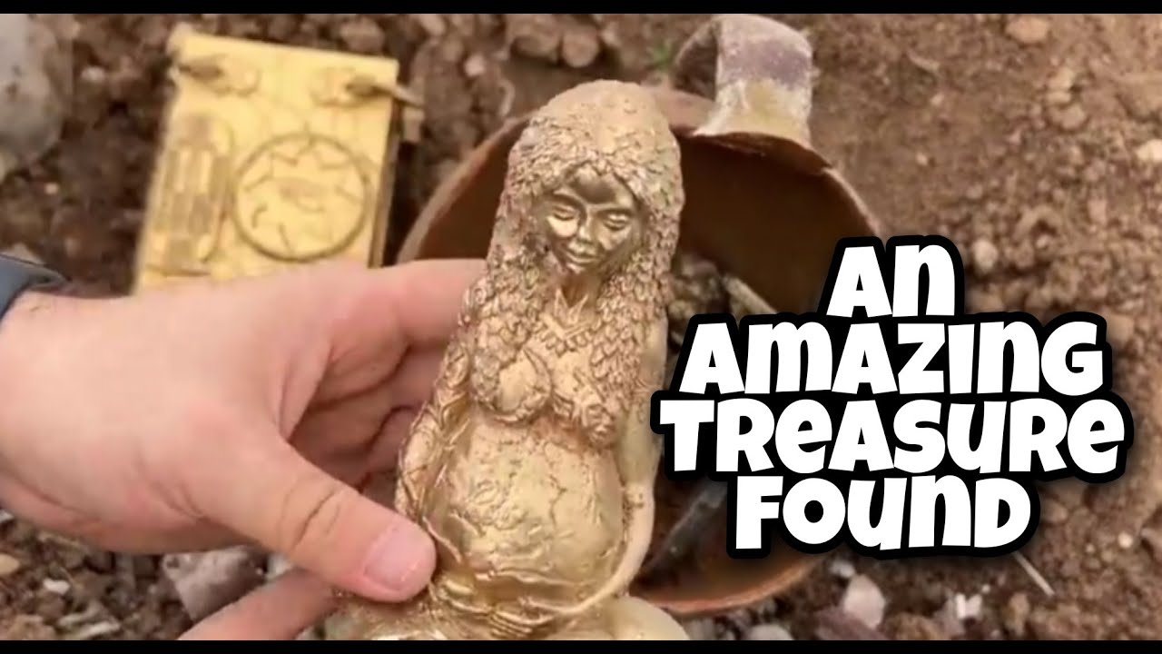 An amazing treasure found in private mines 😱 #treasure #treasurehunt #treasuredeposit #gemstone