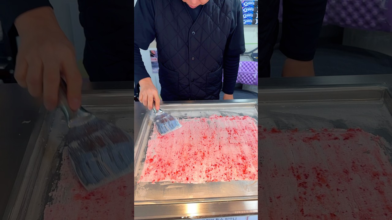 Strawberry Ice Cream Rolls ($03 ) - Korean Street Food #shortvideo