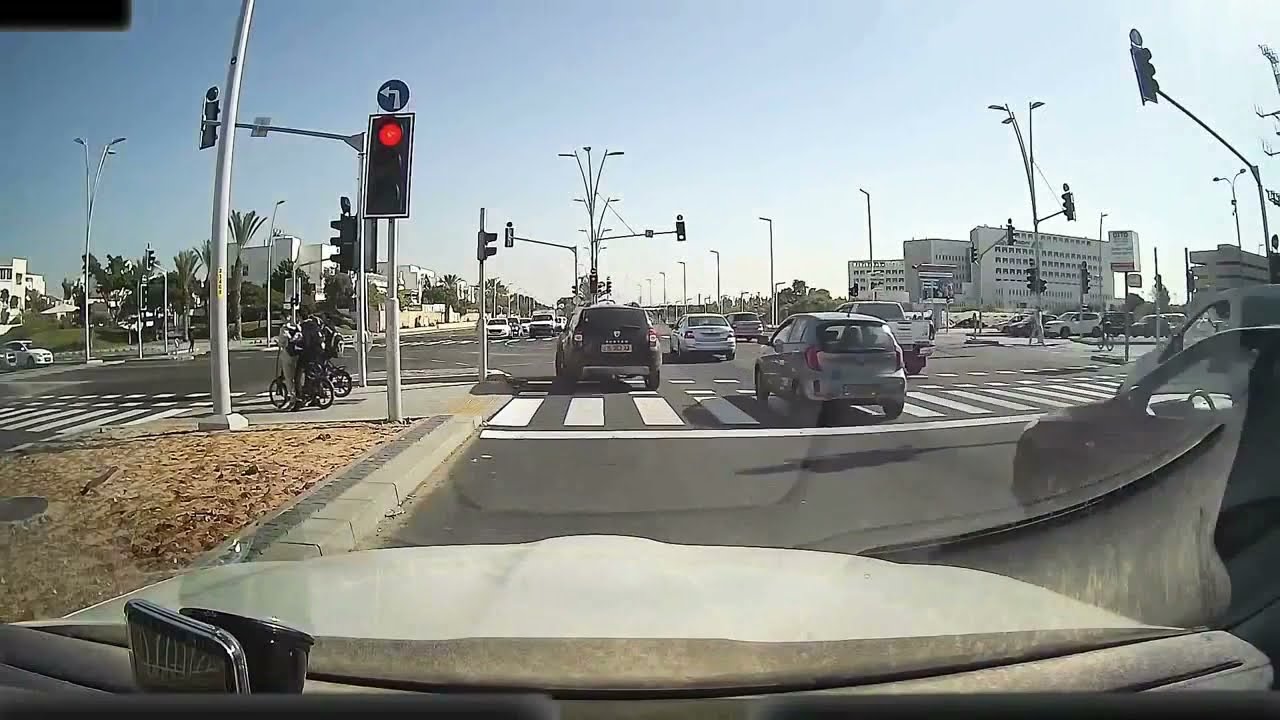 Bad Driving The World Compilation caught on Dash Cam #18