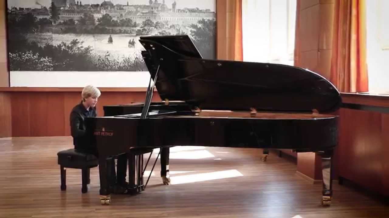 Matyas Novak playing the ANT. PETROF 275 grand piano
