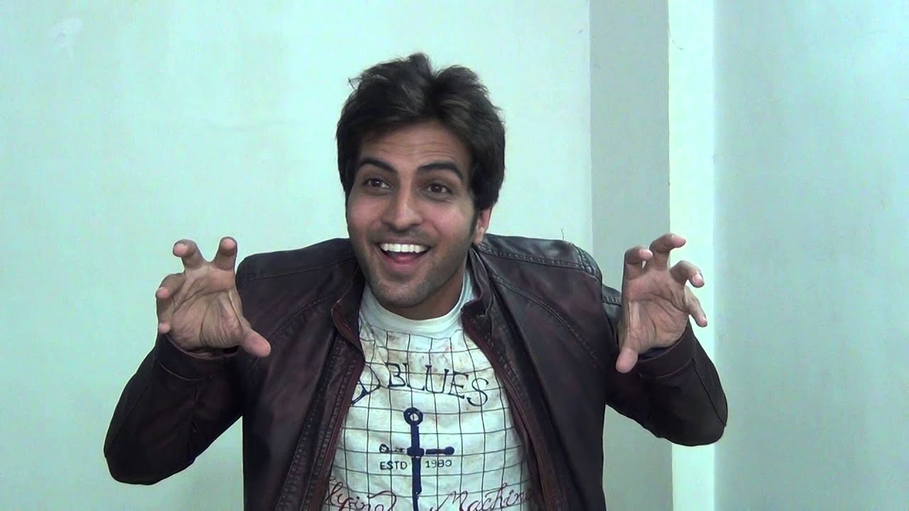 Aahwan as Vikram