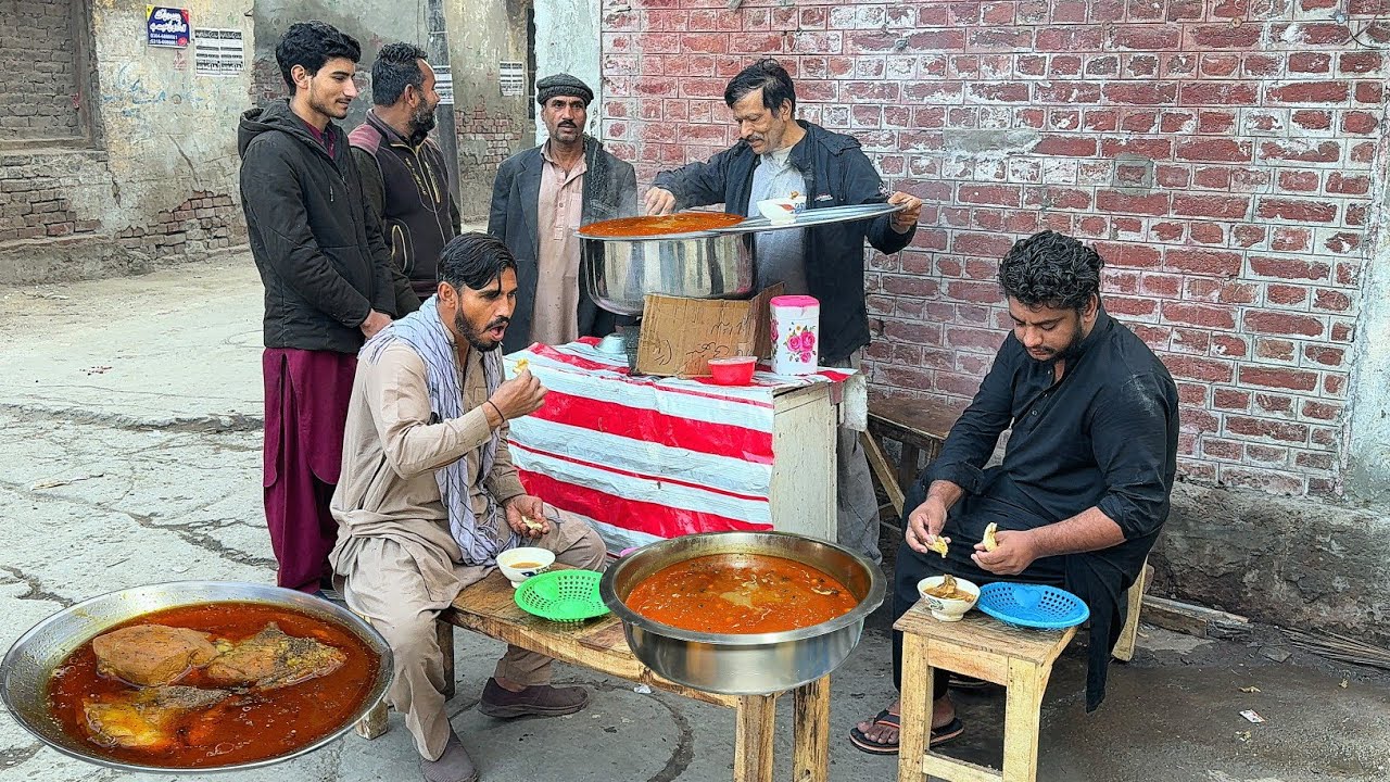 ONLY RS 50/- STREET CORNER 7 STAR DHABA FOR POOR PERSON'S |JAVED DESI MURGH CURRY YUMMIEST BREAKFAST