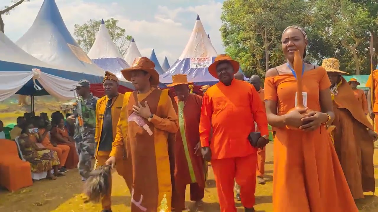 Arrival of the King. Watch how the Azande Welcome and Receive their King.