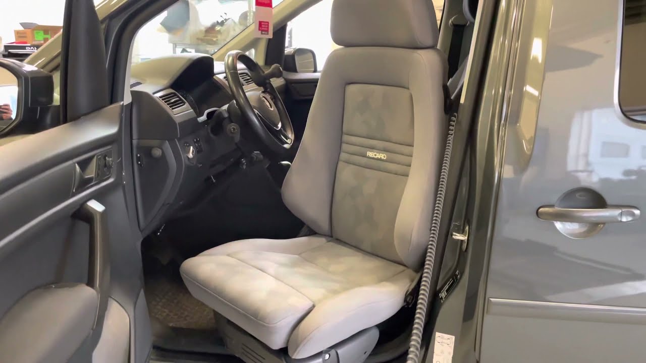 VW Caddy with Turny Evo, Recaro seat and Ladeboy