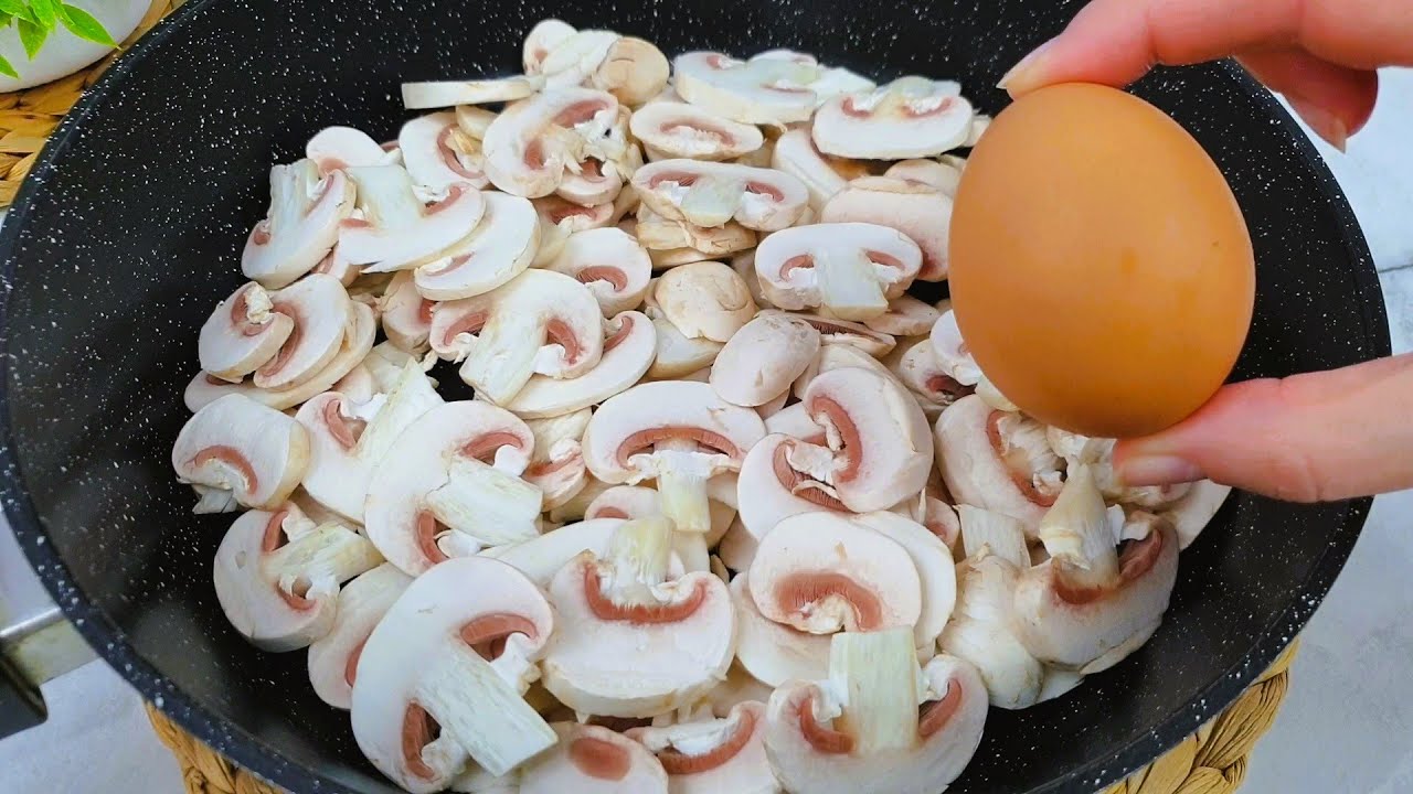 Этот рецепт грибов и яиц настолько вкусный, что могу готовить его каждую неделю!