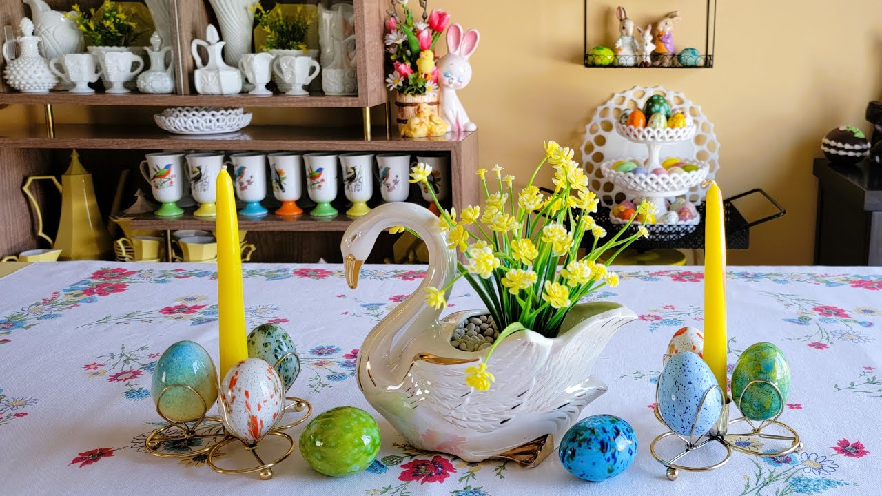 HOME TOUR 3 | BIG VINTAGE EASTER TOYS DISPLAY WINDOW and Dining Room Spring Holiday D&eacute;cor!