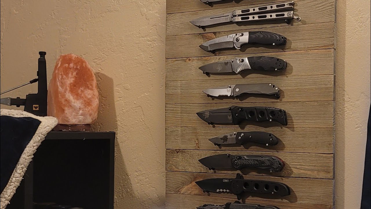 Made My Own Knife Display!