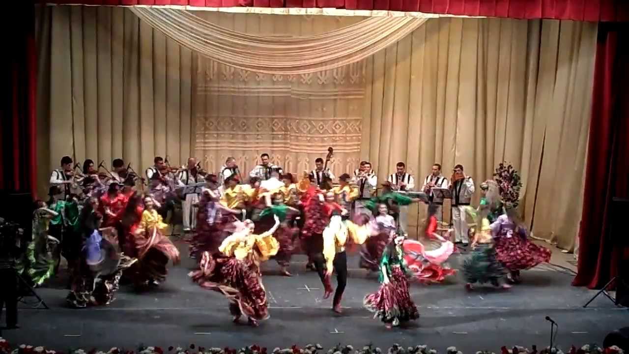 Ansamblul Veselia - Dans tigănesc