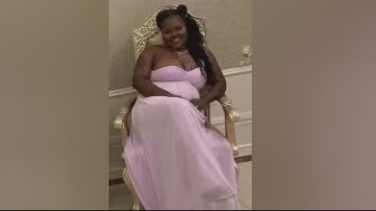 Mother allegedly stabbed by son in Harper Woods dies