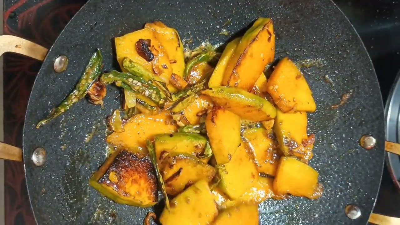 সিদ্ধ ডিমের সাথে ডিম ভাজি।। সাথে আরো রান্নাবান্না ♥️