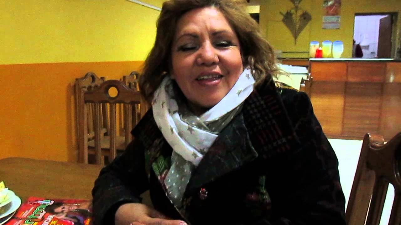 Betzabé Iturralde B, cantante folclórica boliviana con full ritmo