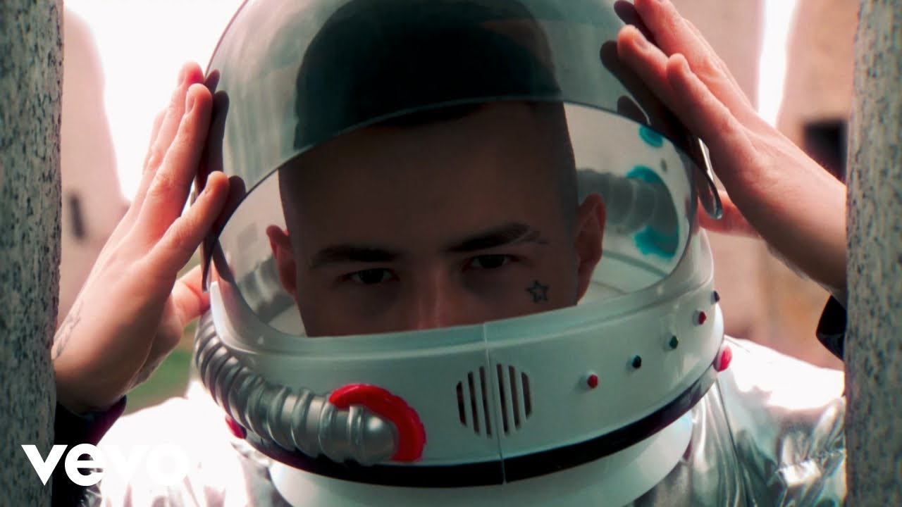 Freitas - ¿Qué Quieres Ahora? (Official Video)