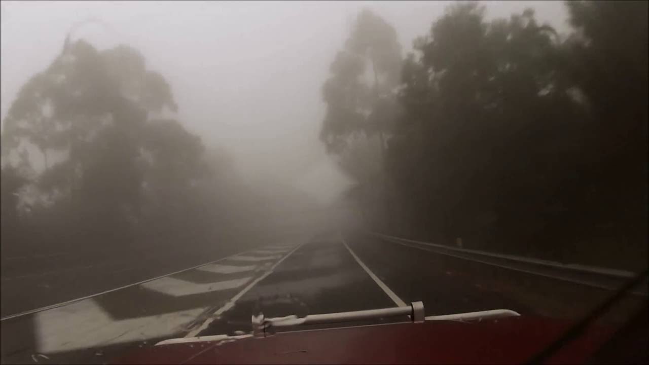 Bulli Pass in fog and driving onto the M1