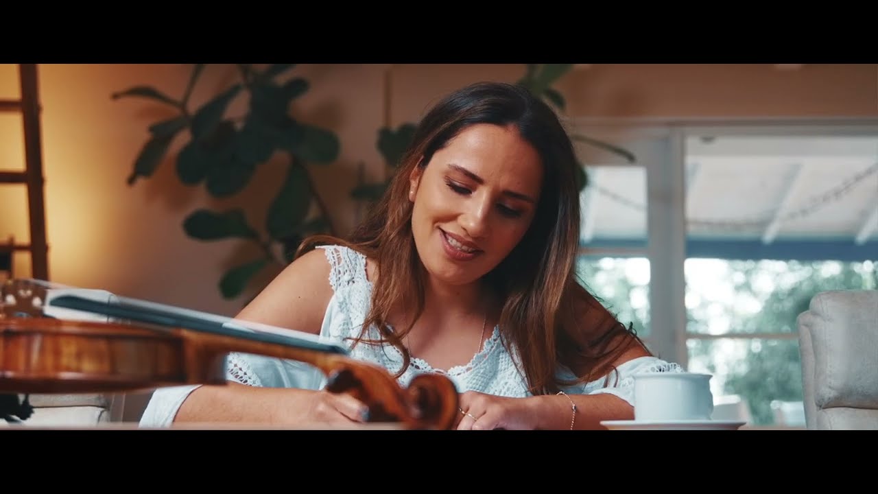 Müge  Alpay -  Melekler Korusun