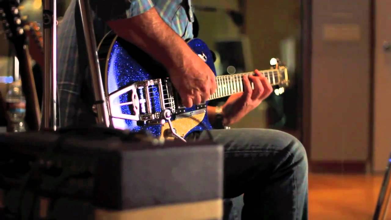 Jackson Ampworks - Robbie McIntosh Artist Profile