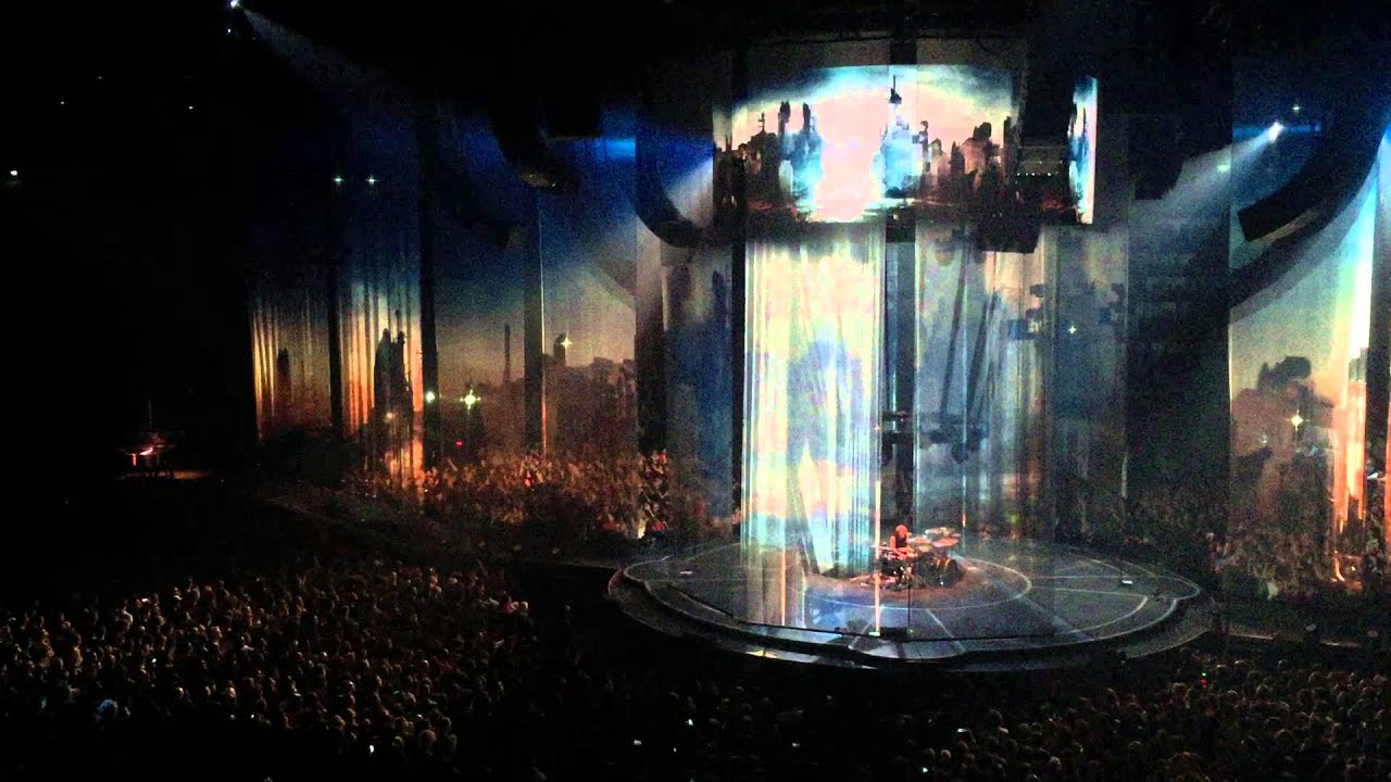 Muse - The Globalist [with HFOs] (Live @ Bercy, Paris - 01 mars 2016)