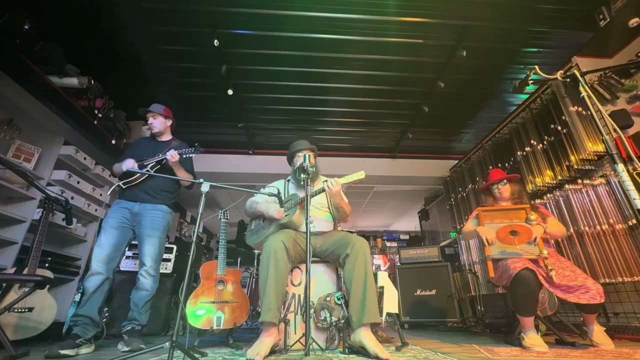 Hot Dang! - Don’t Call Me Lazy (King Strang Cover) Live @ The Spot!