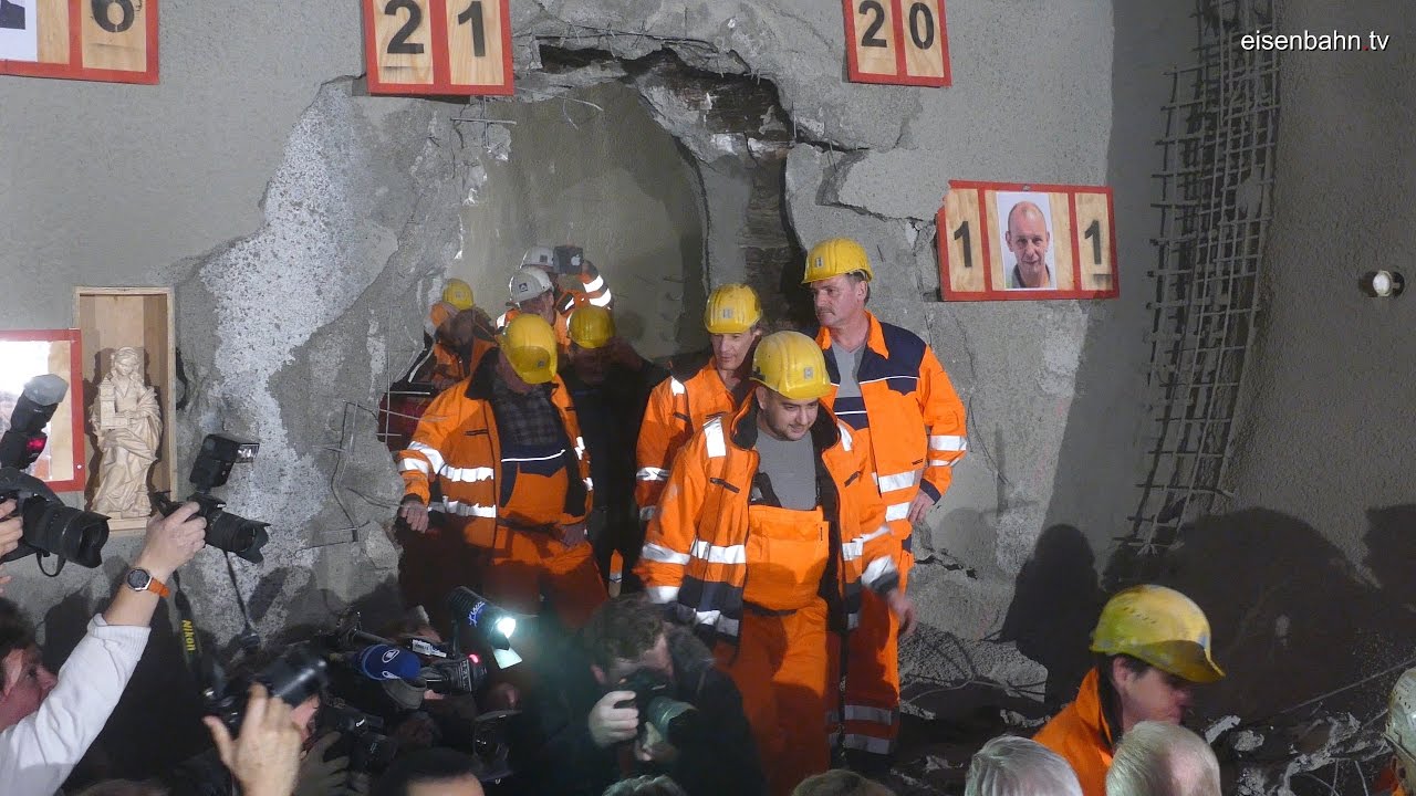 Durchschlag Tunnel Bad Cannstatt Stuttgart 21