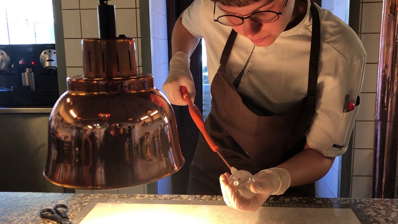 How blow sugar into a perfect round shape - Working with isomalt