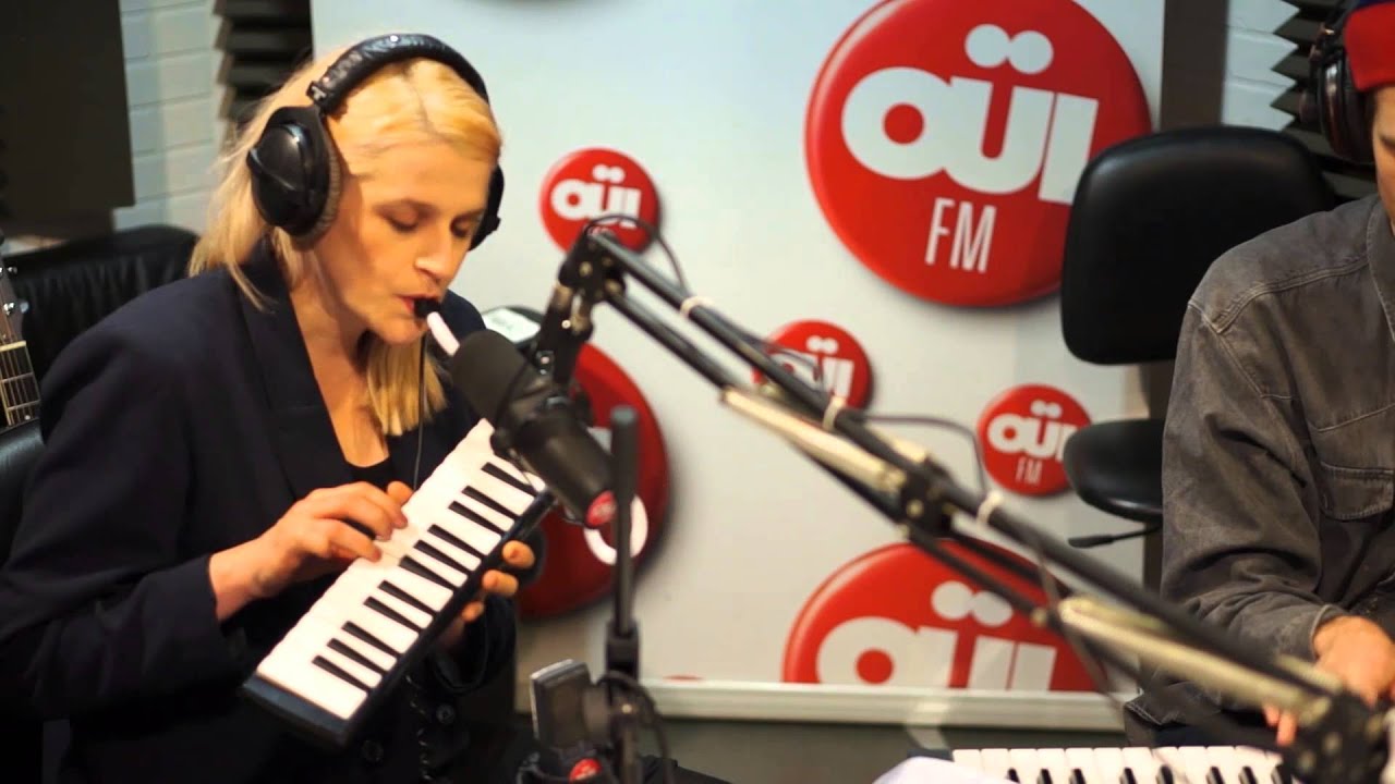 El Perro Del Mar - Walk On By - Session Acoustique OÜI FM