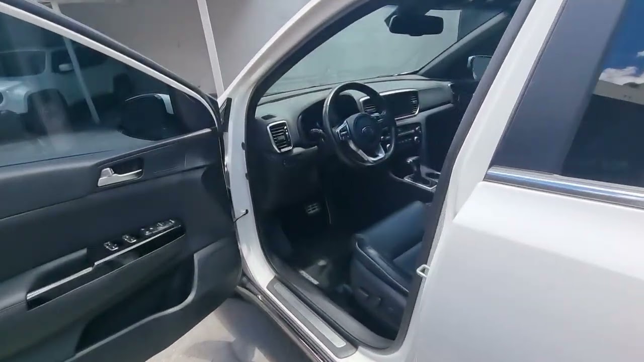 *Kia Sportage EX2 2.0 2022 com Teto Panorâmico*