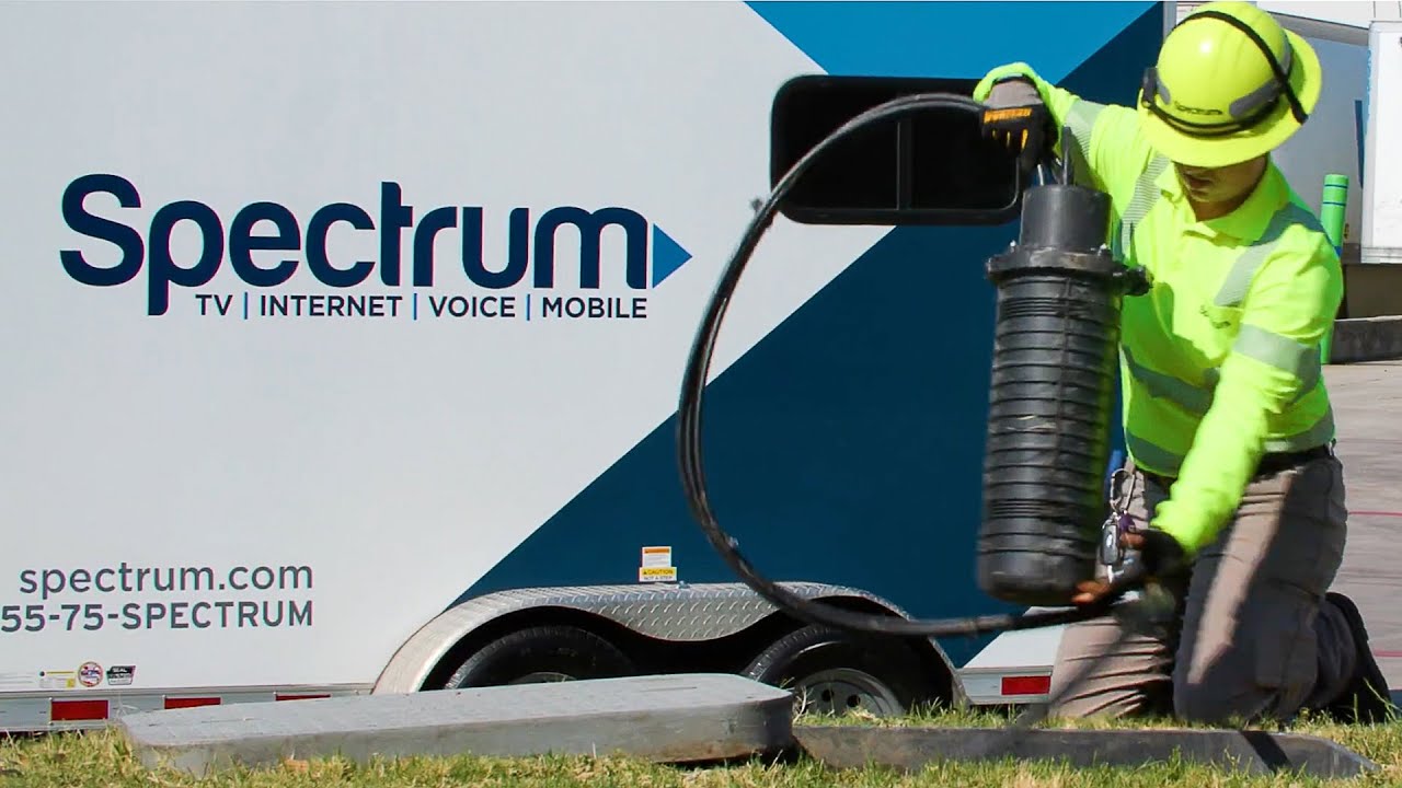 Spectrum Fiber Techs Master Intricate Network Repairs