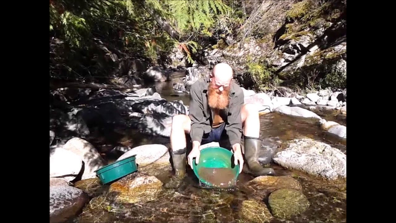 Gold panning instructions with a clasifier (how to pan)