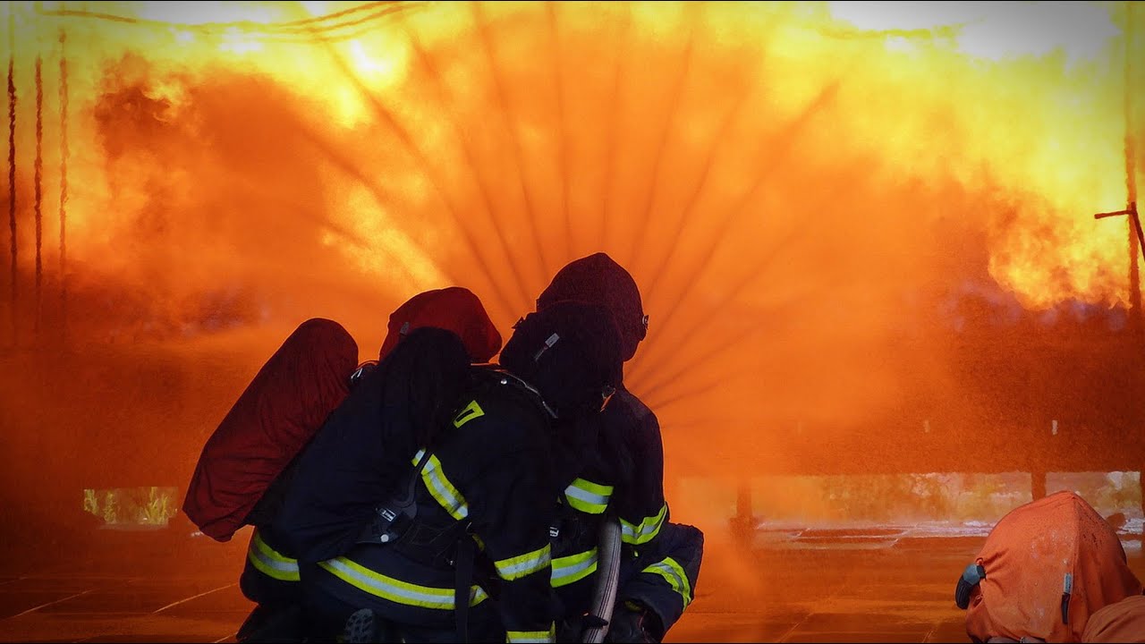 Hasiči Děčín - Flashover kontejner Zbiroh 2013