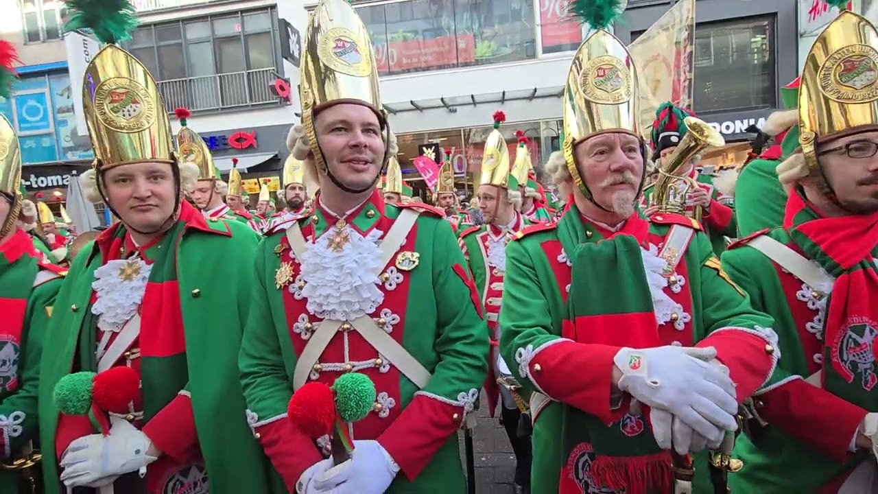 Am Samstag 10.02.2024  die @AltstadterKolneV  bevor es zum Funken Biwak am Neumarkt ging