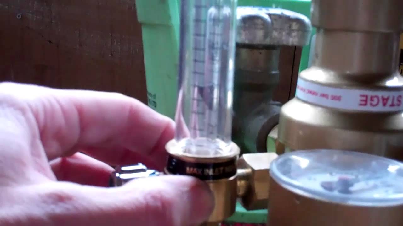 Nitrogen purge flow meter for brazing hvac pipes