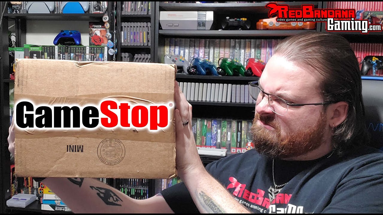 I made an order from GameStop.com and this is what I got - Red Bandana Gaming