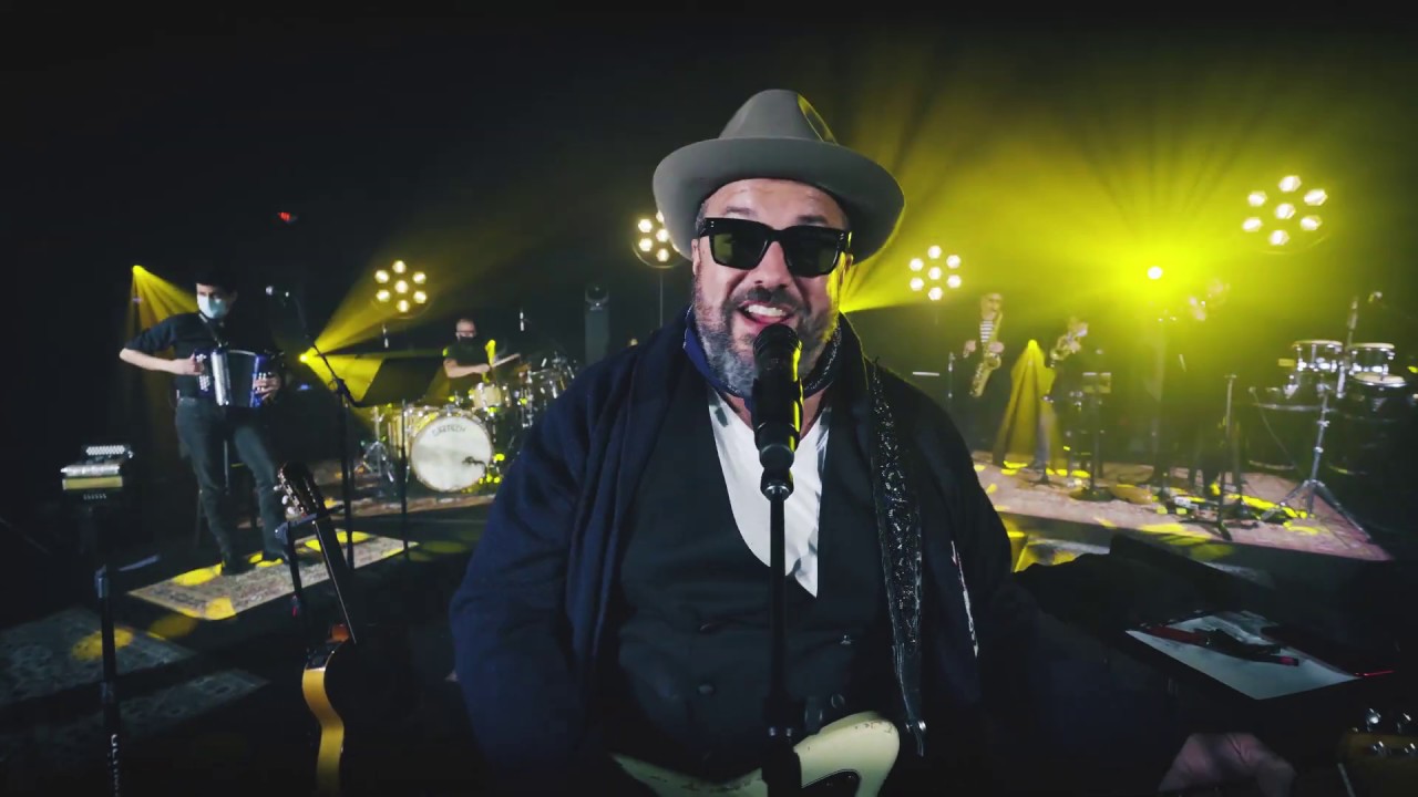 Quarantunes #24 with The Mavericks 🎶 (Waiting For) The World to End