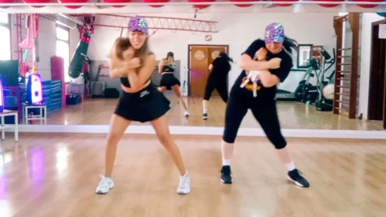 El Merengue - MANUEL TURIZO ( coreo estilo fitness) 