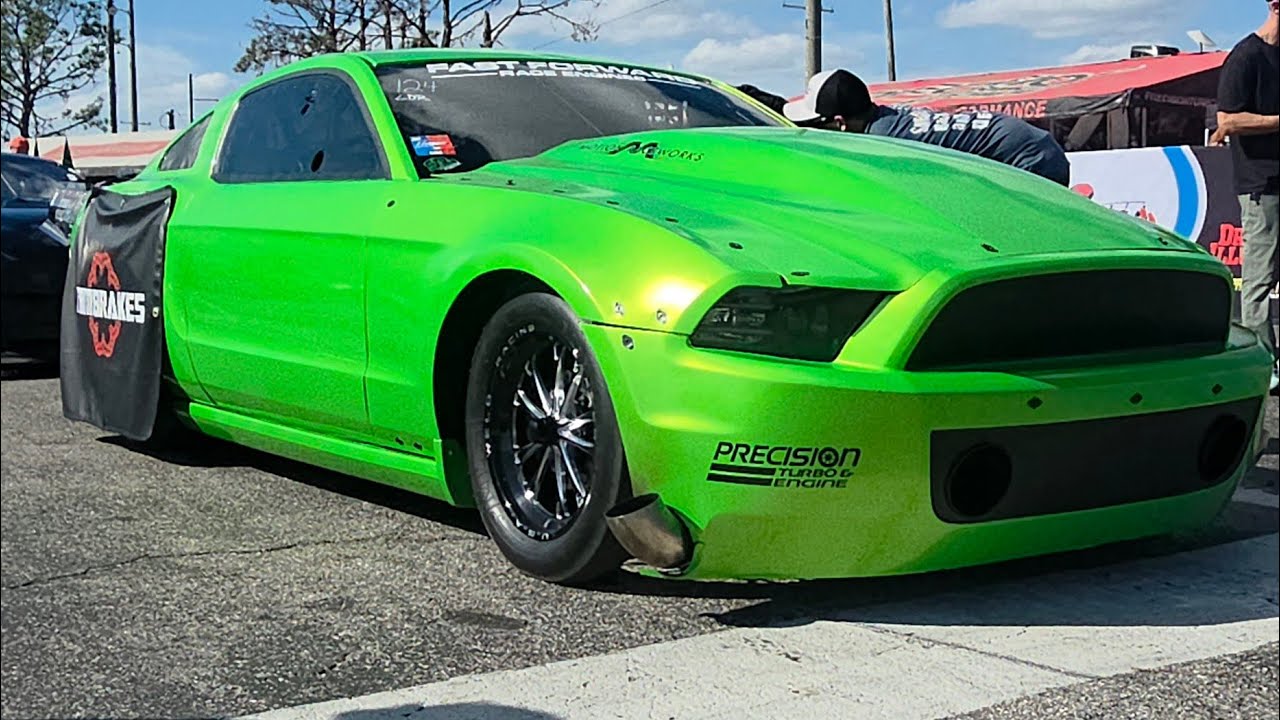 Insane street car showdown CLEETUS MCFARLANE TOM BAILEY JEFF LUTZ MIKE FINNEGAN 