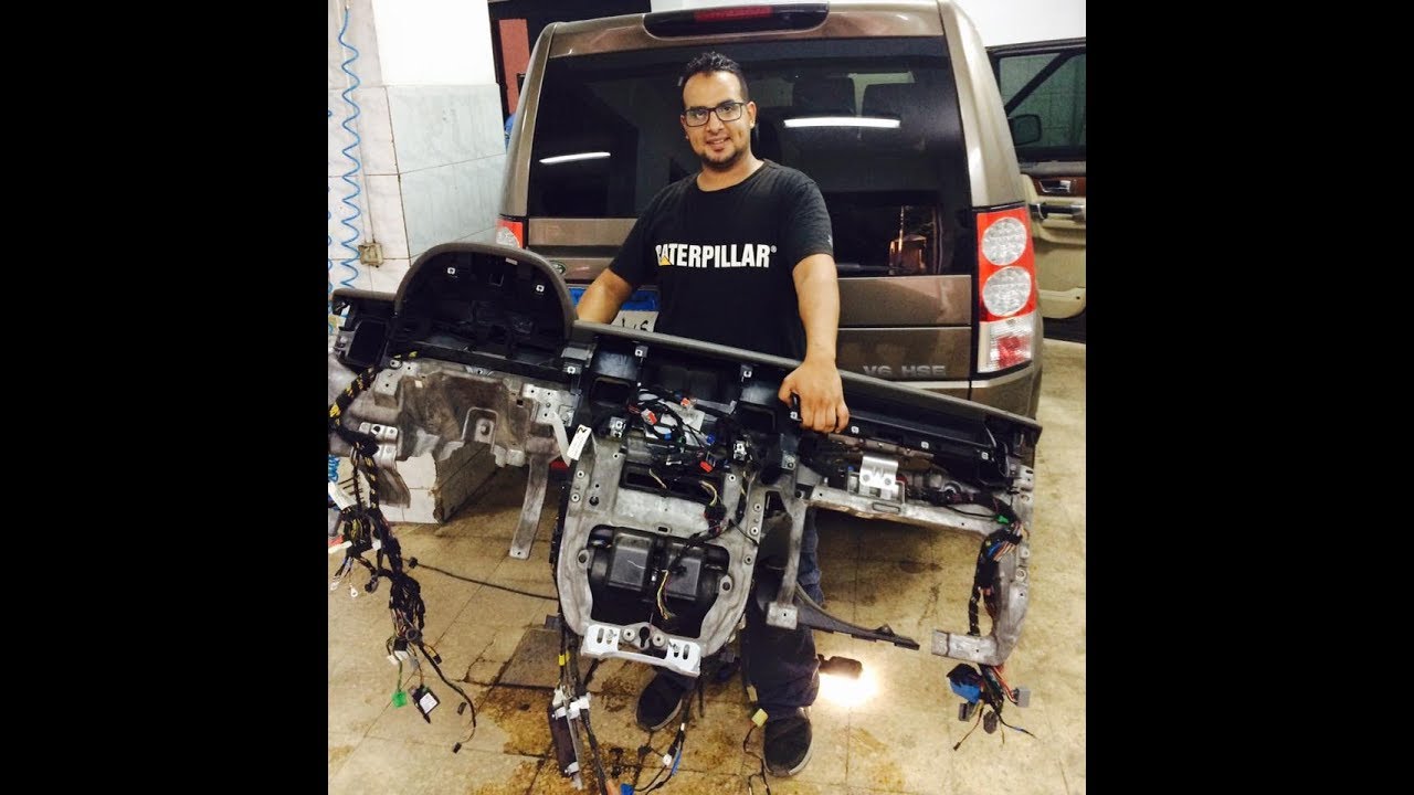 Land Rover Discovery 4 dashboard removal 
