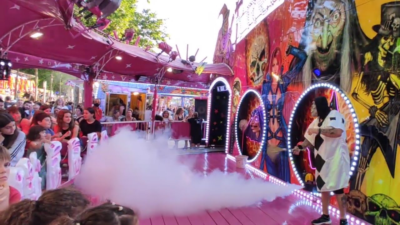 SUBIDOS EN EL TREN DE LA BRUIXA QUIRÓS - La atracción de feria más espectacular de Cataluña 😱🧙‍♀️🧹