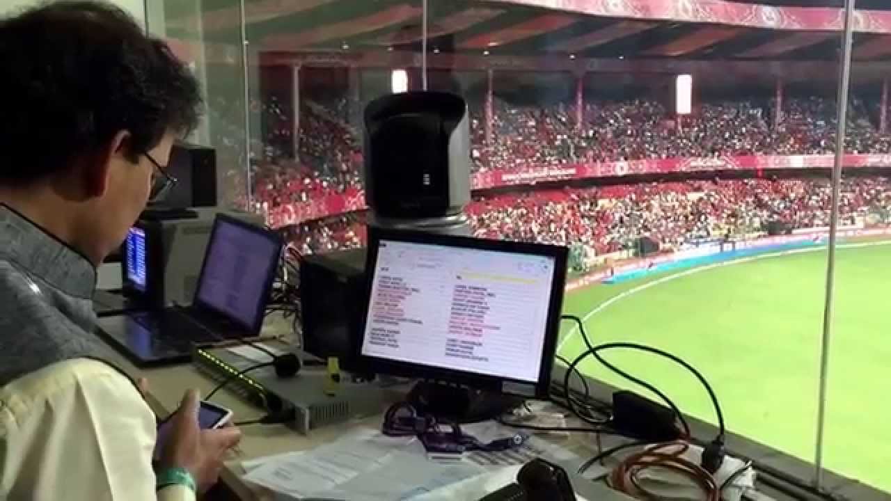 All the fun of what happens in the Commentary box before a IPL game.