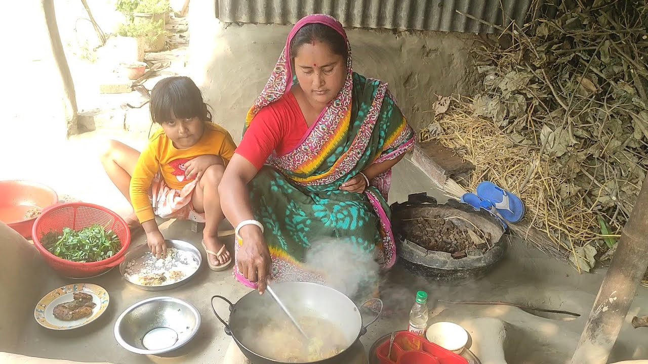 আজ রান্না হল বড় মাছ দিয়ে ছোট আলুর রসা তরকারি ♨️shadow of village
