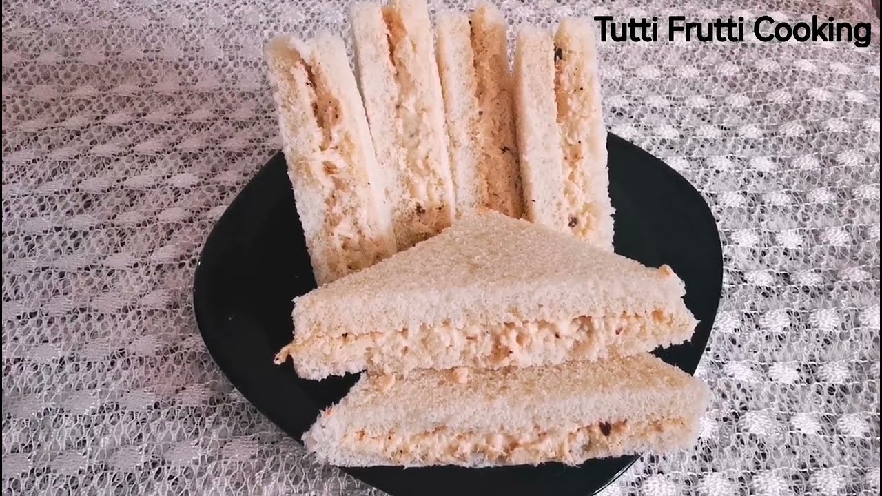 Chicken Sandwich A Twisted Recipe in Urdu /Hindi | چکن سینڈوچ کی ترکیب 🥪 ذرا ہٹ کے