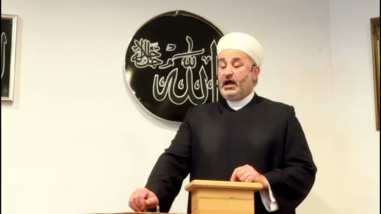 لَا تَخُونُوا اللَّهَ وَالرَّسُولَ *