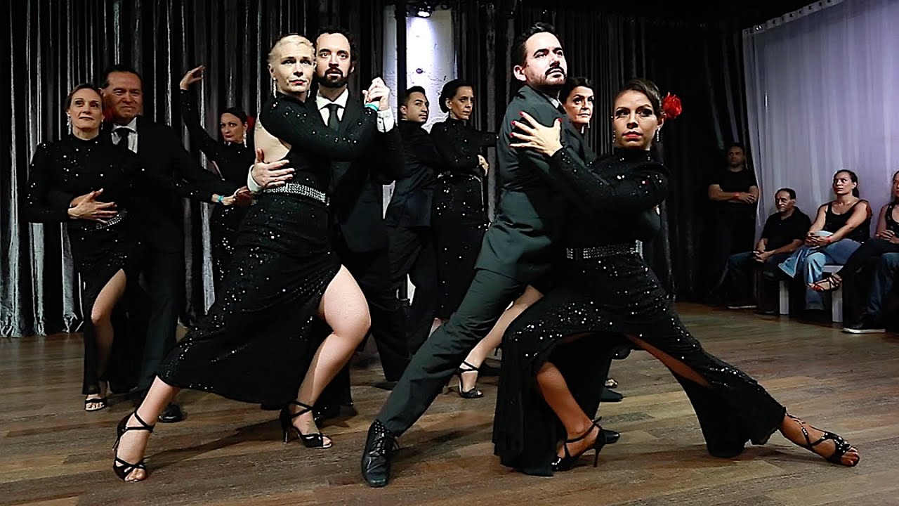 L'école CORAZON DE TANGO MONTRÉAL, 