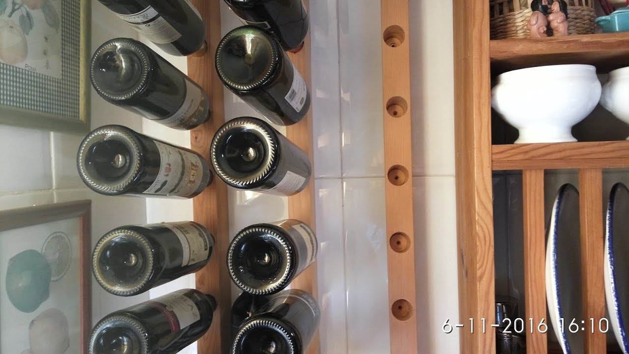 Botellero de madera moderno por David Gerard Fabro