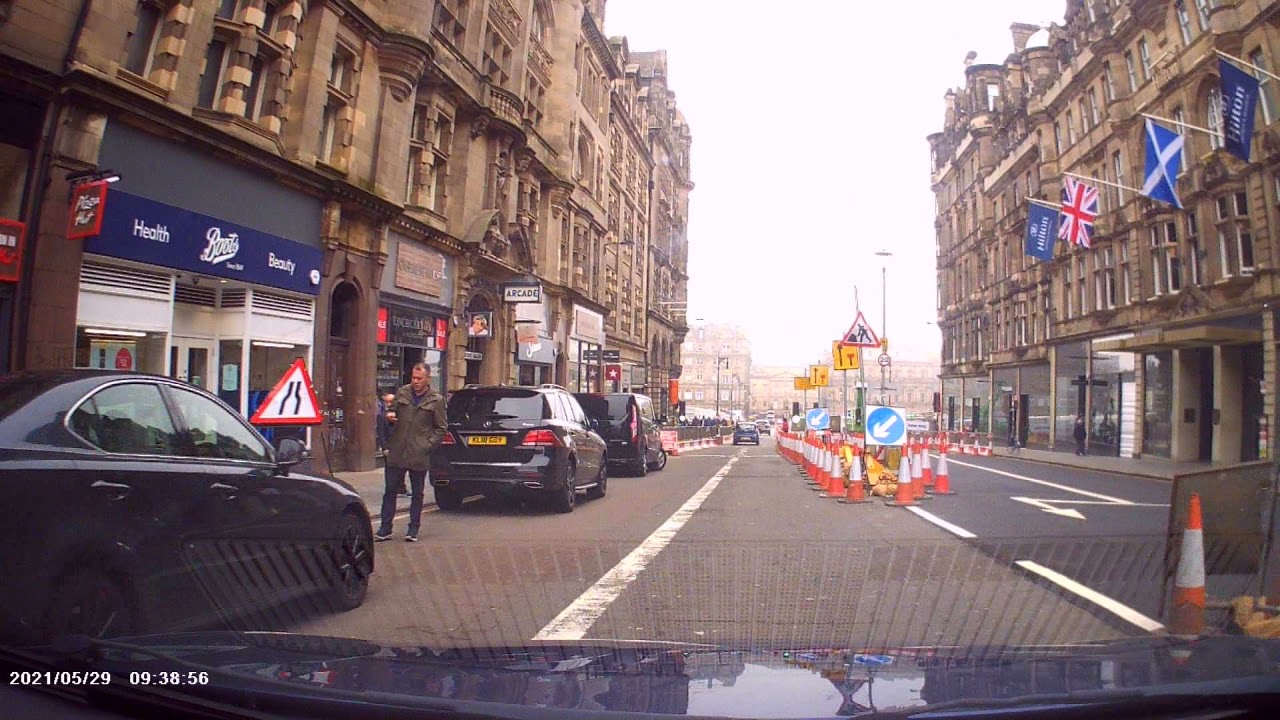Driving in Edinburgh - City Center