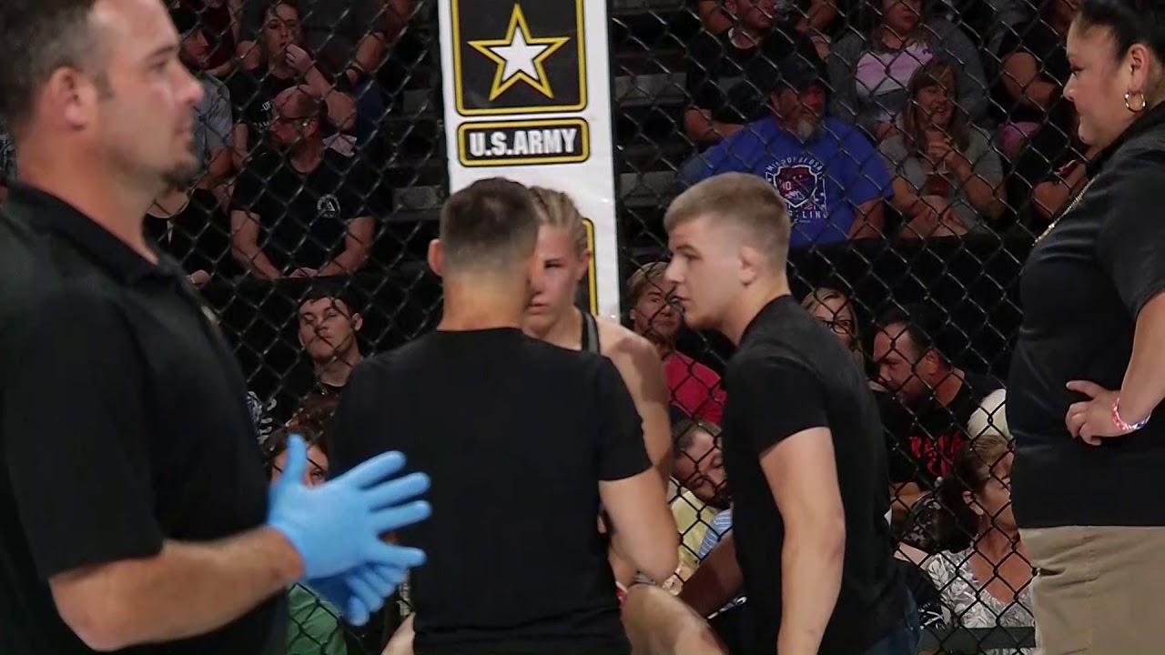 FAC 1 Kendal Holowell vs Elle Wagman