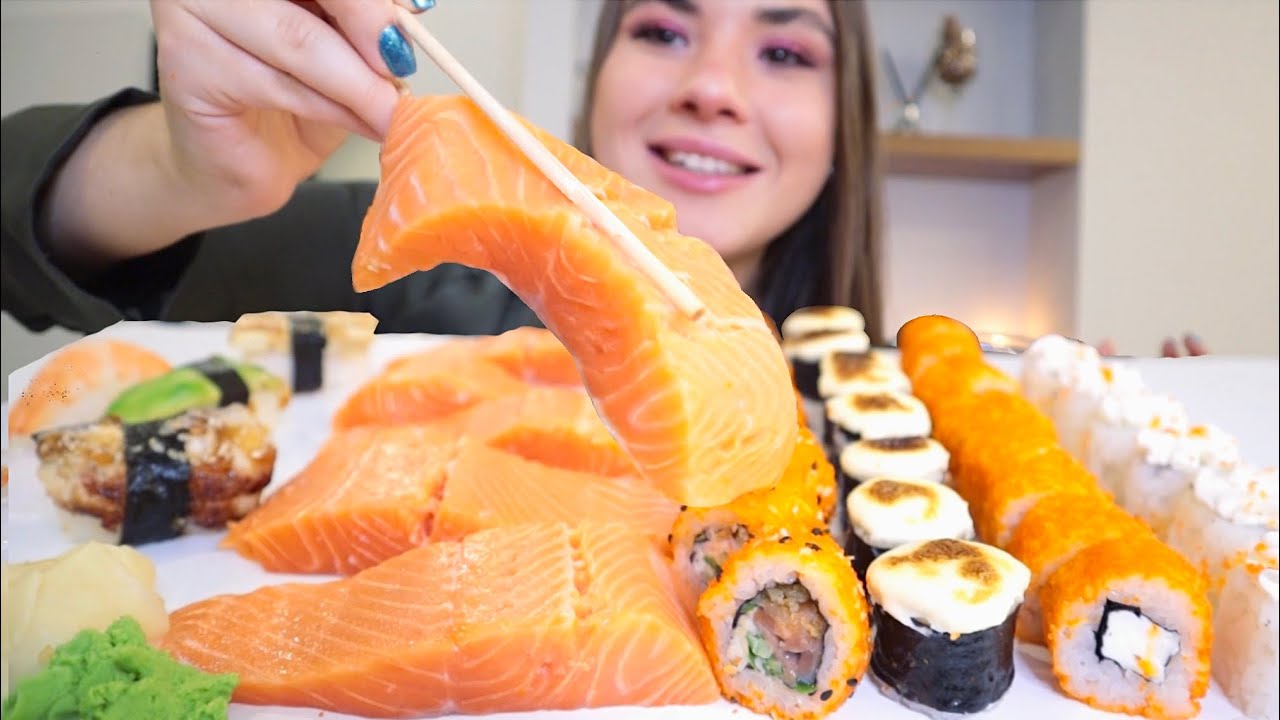 МУКБАНГ • Лосось суши и роллы • Отвечаем на вопросы • Salmon eating and sushi Mukbang х asmr асмр 먹방