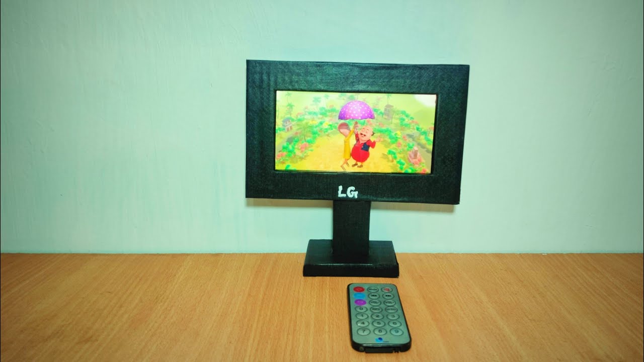 How to make a tv with cardboard / Sample at home / Diy cardboard tv #5minutecrafts