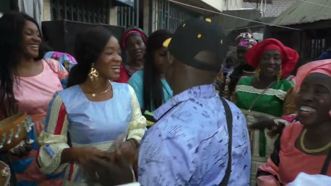 BINTOU SANOH LA REINE DE LA CALEBASSE