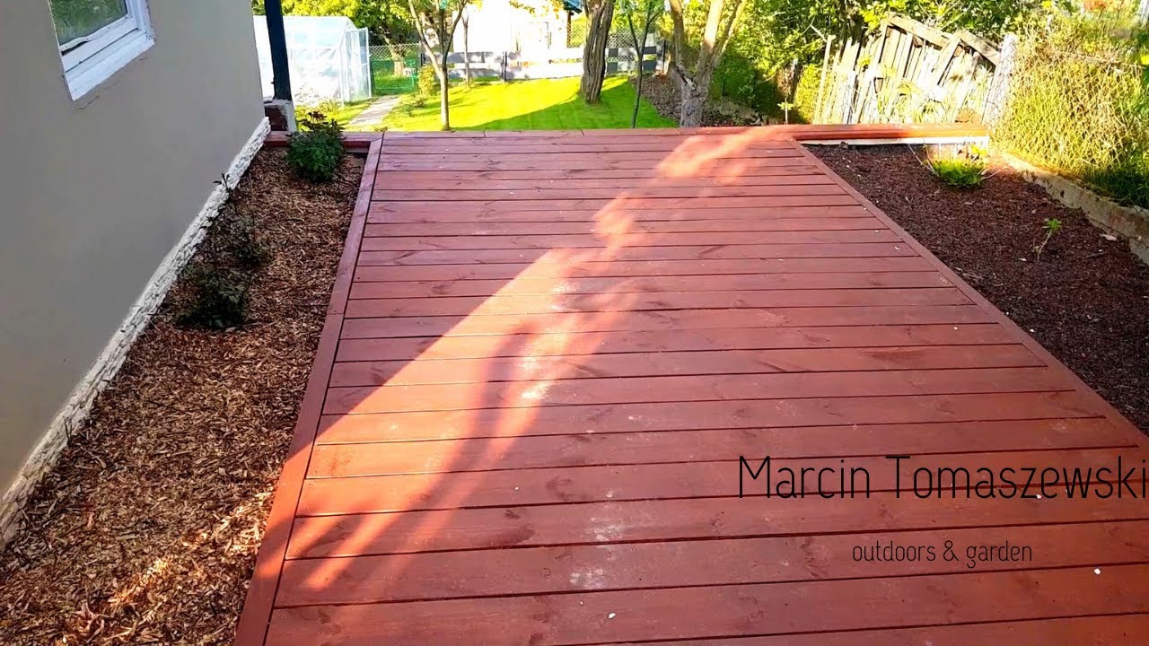 Taras drewniany w ogrodzie, jak zrobić. Budowa od podstaw