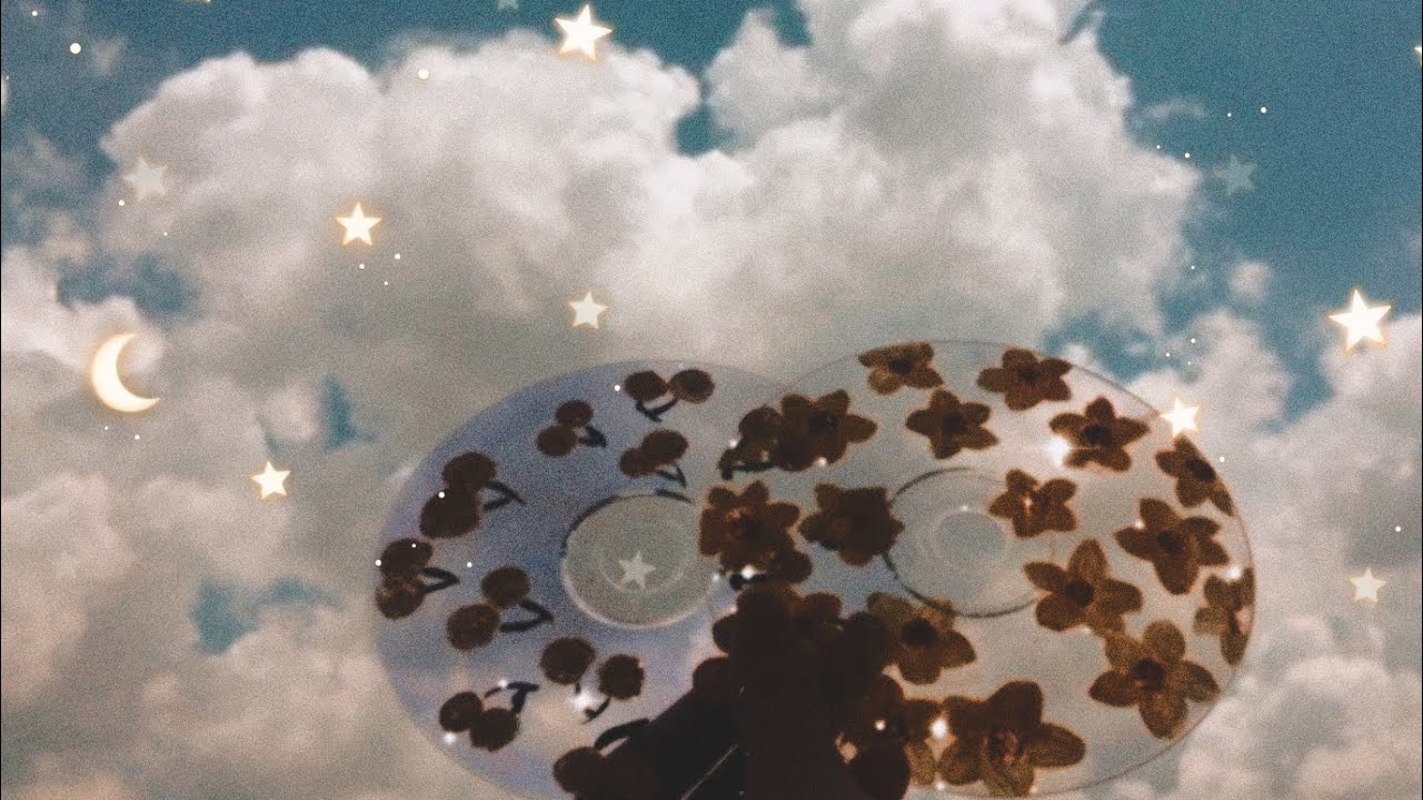 Making clear DVD/CDs and painting on it✨